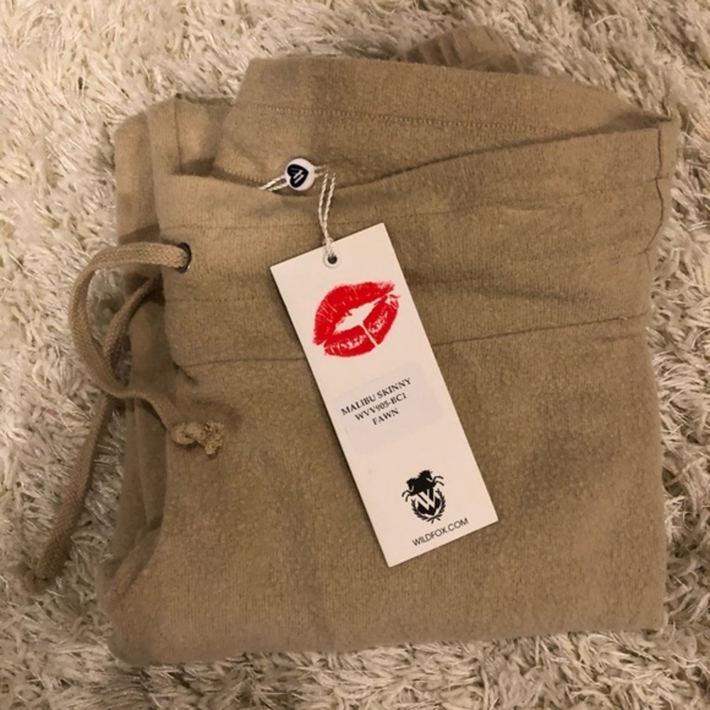 NWT Malibu Skinny sweatpants fawn super soft - Picture 2 of 2
